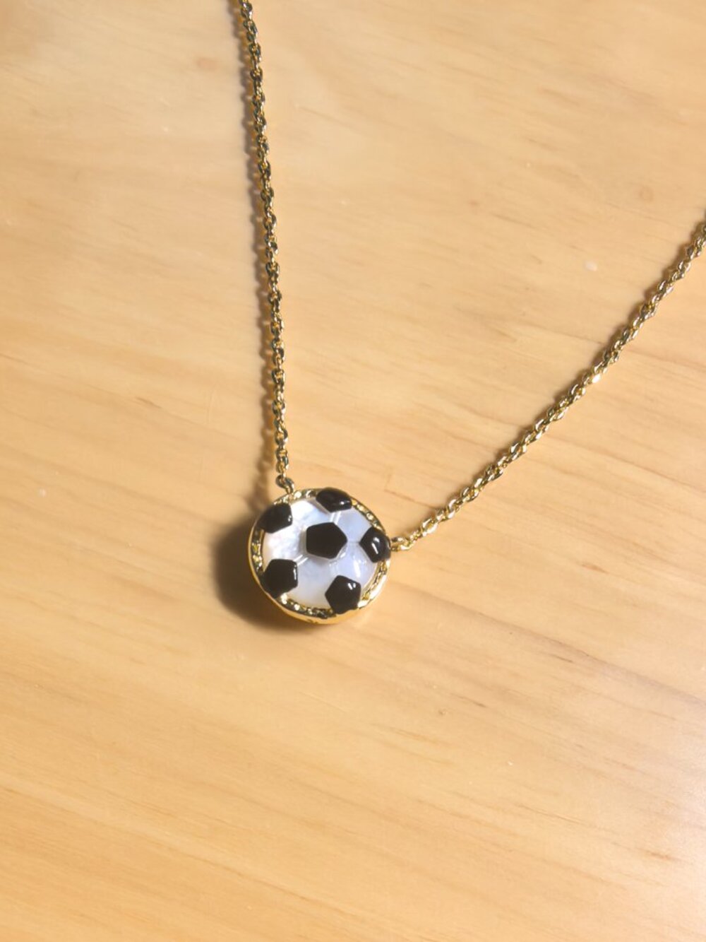 Kendra Scott Soccer Necklace⚽️⚽️ - Picture 2 of 4